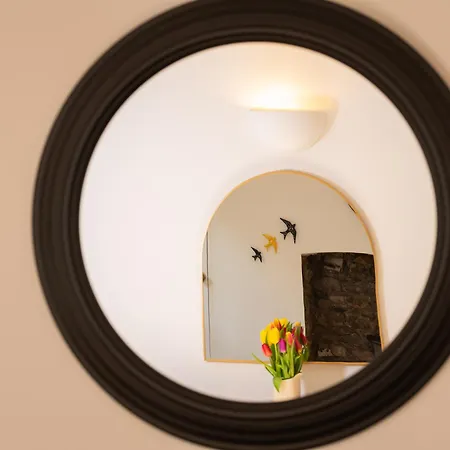 Idyllic Clifton Hideaway - Stunning Garden Flat Bristol