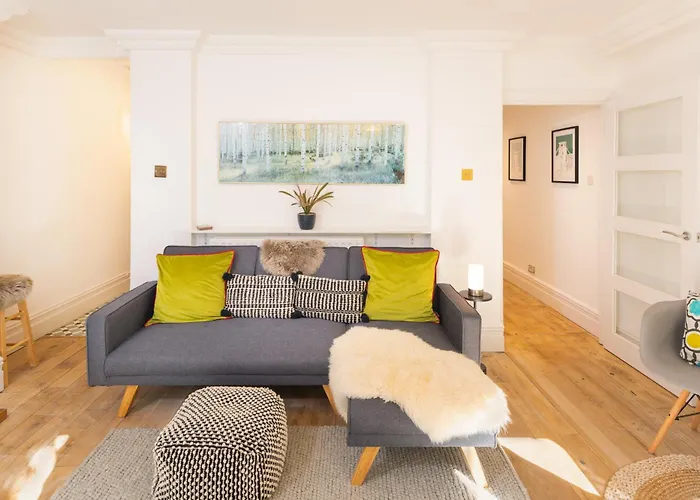 Idyllic Clifton Hideaway - Stunning Garden Flat * Bristol